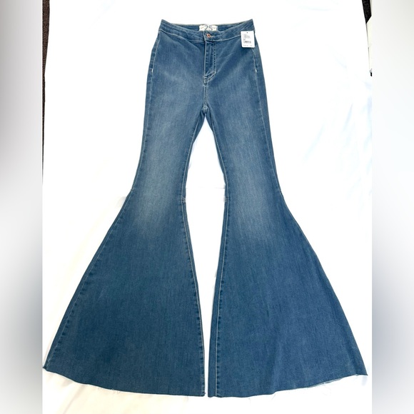 NWT Free People We The Free Just Float On Flare Denim Bell Bottom Jeans 25 - Picture 11 of 16